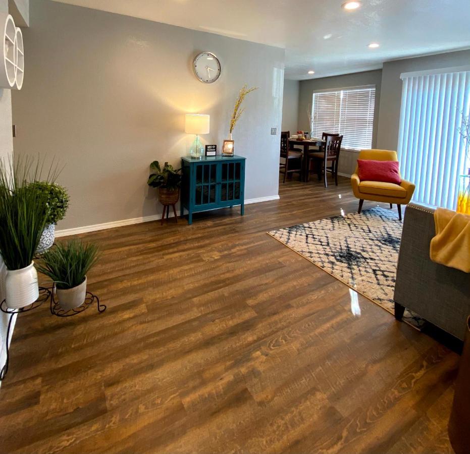 Evie'S Campus-Close 2 Bedroom Luxury Oklahoma City Esterno foto