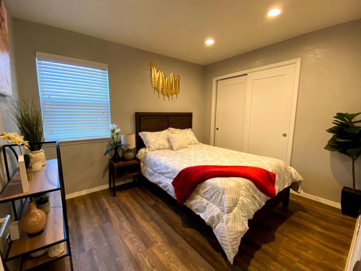 Evie'S Campus-Close 2 Bedroom Luxury Oklahoma City Esterno foto
