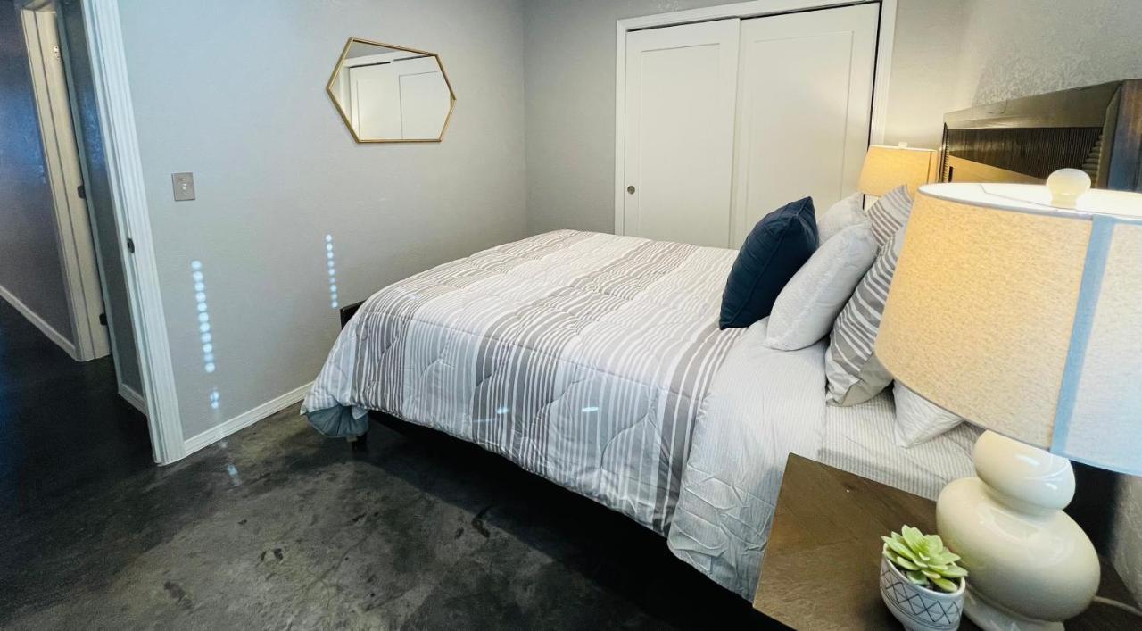 Evie'S Campus-Close 2 Bedroom Luxury Oklahoma City Esterno foto
